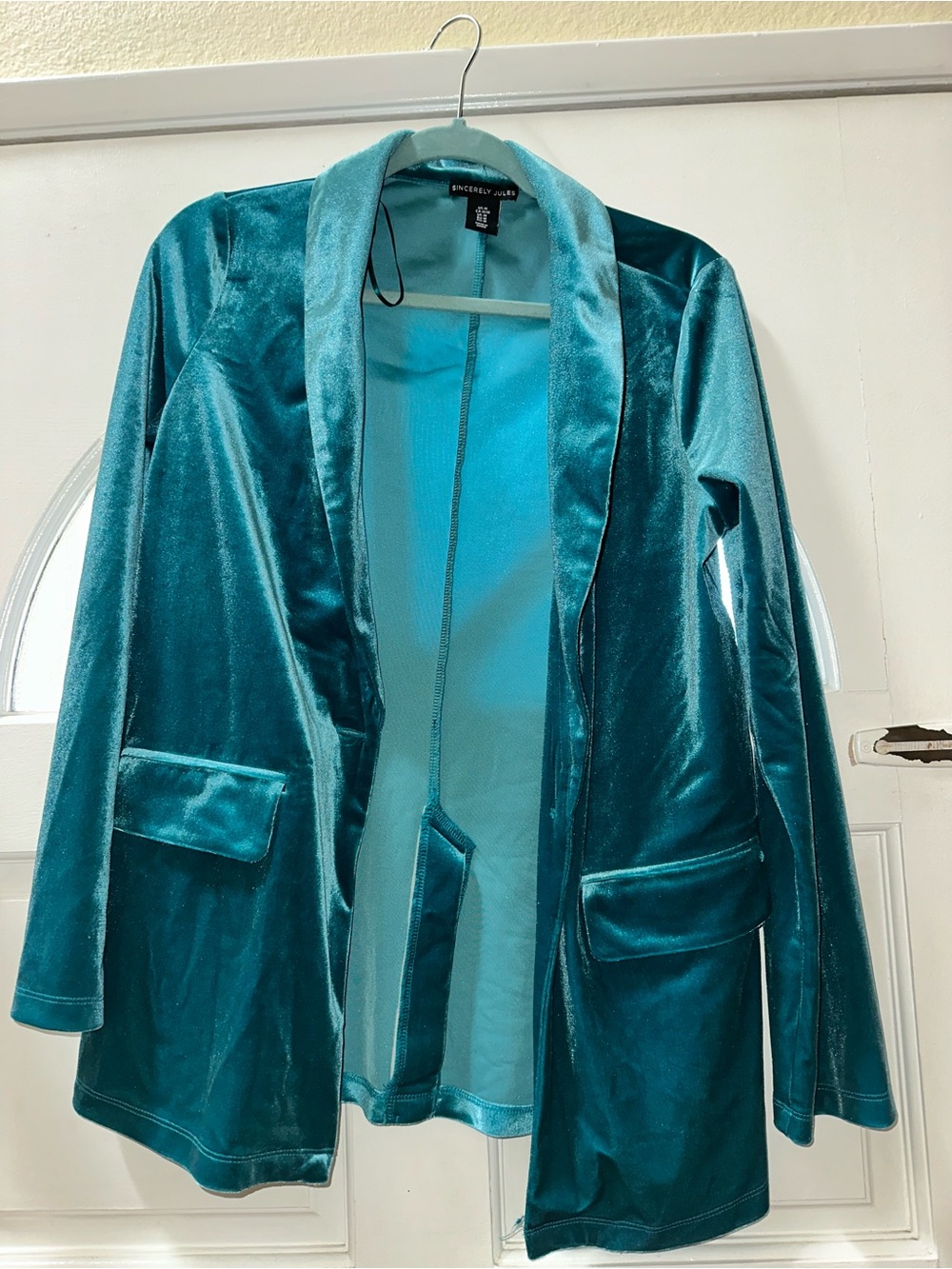 Sincerly Jules Teal Velvet Open-Front Blazer
